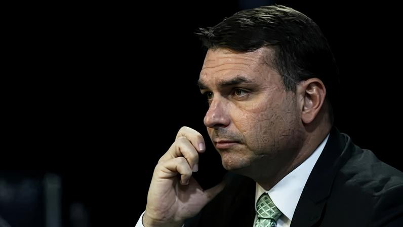 O senador e pré-candidato a presidência Flávio Bolsonaro