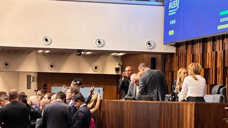 O plenário da Alerj durante votação para a presidência da Casa. (Rayssa Motta/VEJA)
