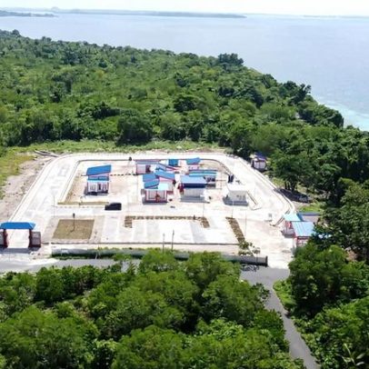 Plano de vila pesqueira estatal na Papua indonésia enfrenta oposição indígena