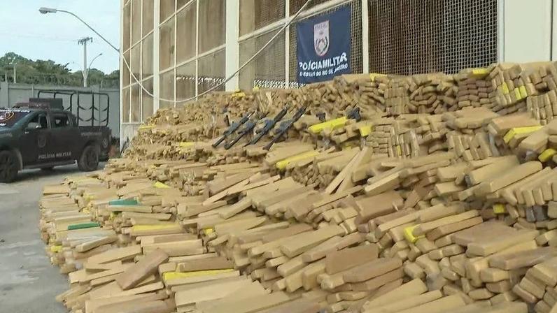 PM do Rio apreende 48 toneladas de maconha, maior apreensão do Brasil