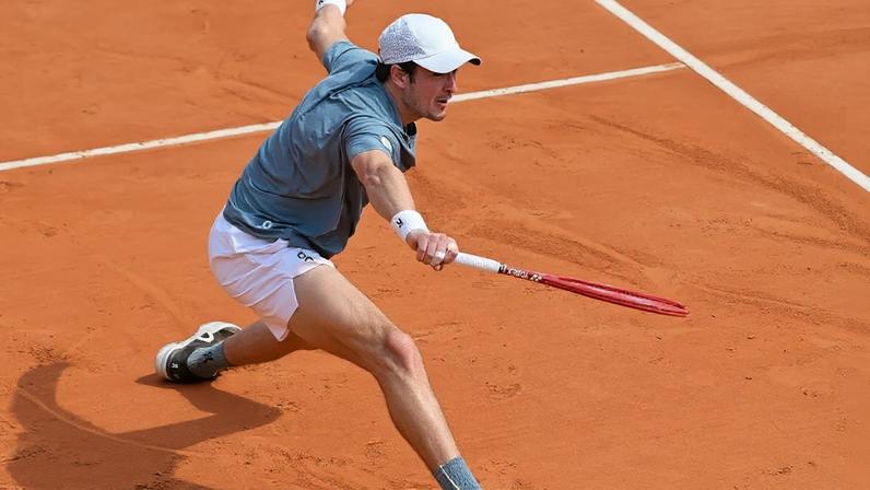 João Fonseca na vitória sobre o francês Arthur Rinderknech no Masters 1000 de Monte Carlo 2026 (Foto: Reprodução/Instagram)