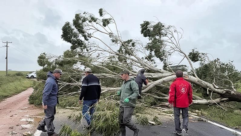 O Rio Grande do Sul apresentou fortes ventos na região Sul do estado, nesta quarta-feira (8)