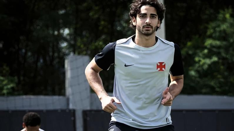 JP deve ser um dos titulares do Vasco contra o Audax Italiano (Foto: Matheus Lima/Vasco)