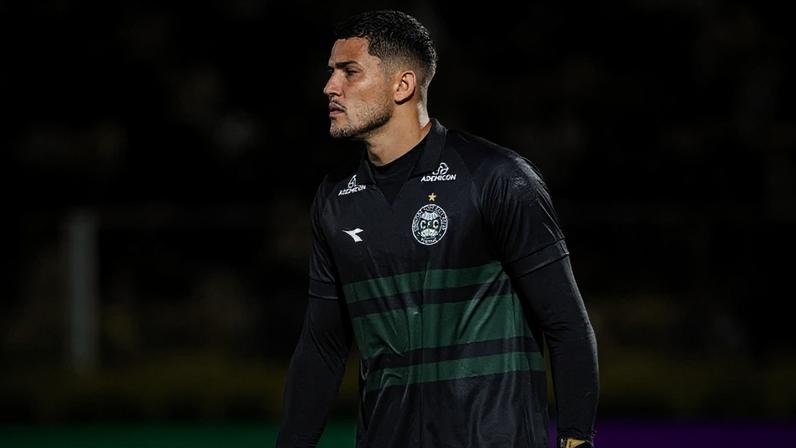 Pedro Rangel, goleiro do Coritiba (Foto: JP Pacheco / Coritiba)