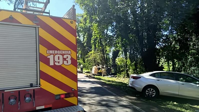 A colisão envolveu carro da Secretaria Municipal de Saúde de São Bernardino (SC)