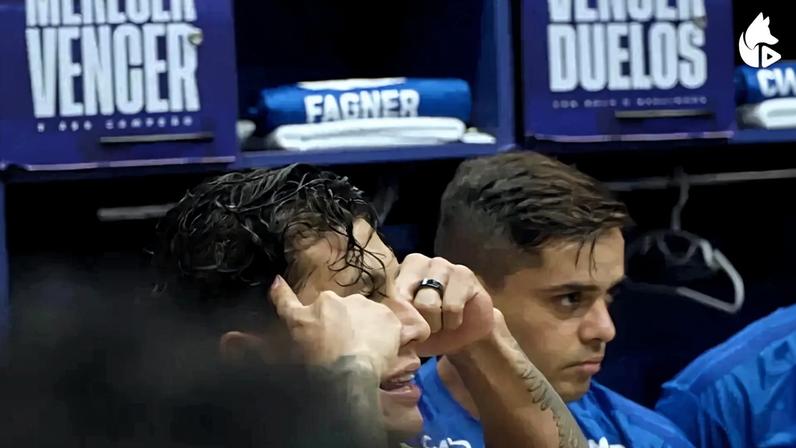 Lucas Romero antes de Cruzeiro x Grêmio (Foto: Reprodução Cruzeiro TV)