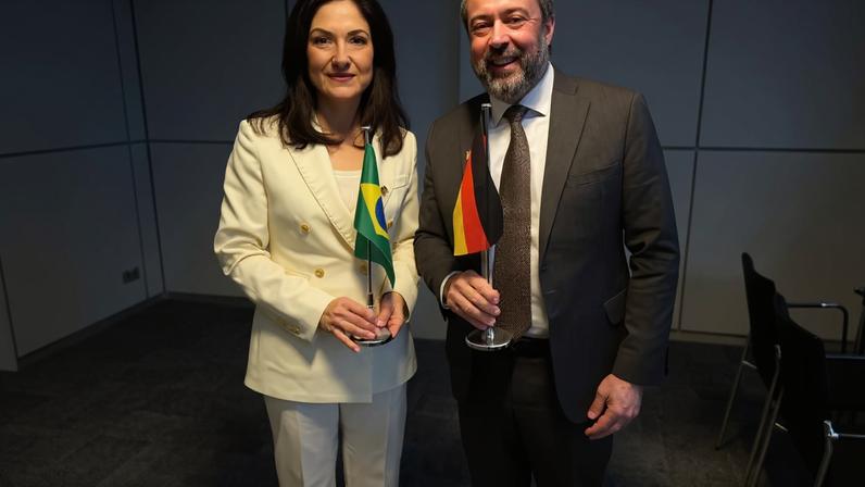 Katherina Reiche, ministra de Assuntos Econômicos e Energia da Alemanha, e Alexandre Silveira, ministro de Minas e Energia
