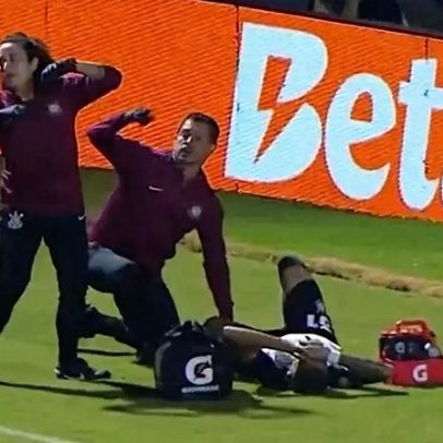 Titular do Corinthians se lesiona e deixa jogo contra o Barra