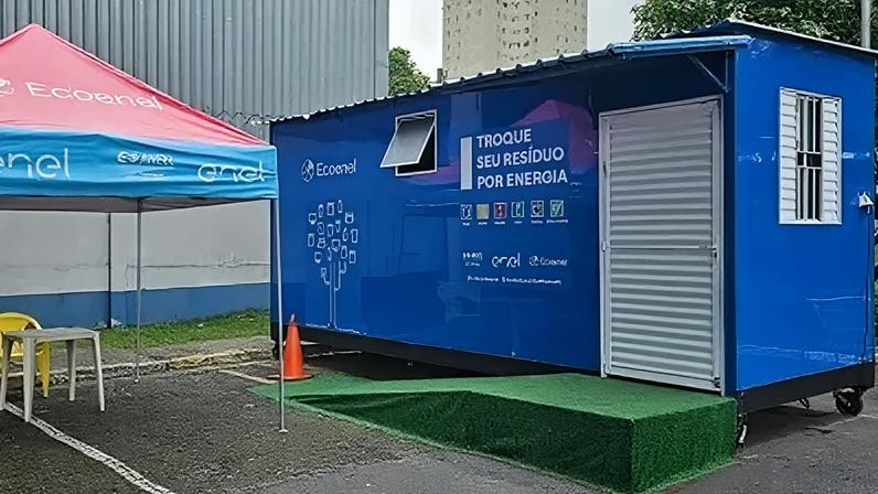 Ao levar resíduos pré-separados aos pontos de coleta, estes serão pesados e convertidos em desconto.