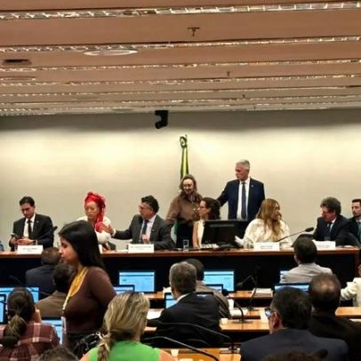 Relator da PEC do fim da escala 6×1 traz recuo para a oposição de Lula
