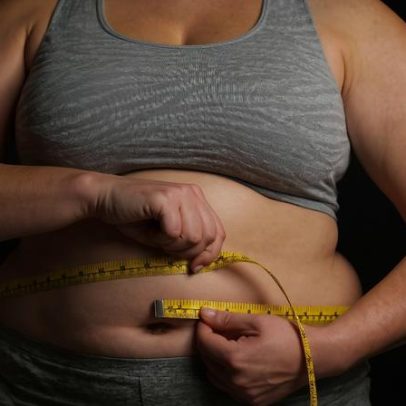 Personal trainer indica 9 exercícios para queimar calorias