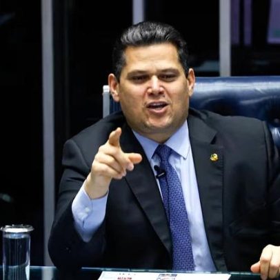 Alcolumbre manda recado a Lula após derrota de Messias