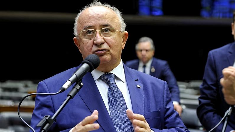 O deputado Júlio César Lima (PSD-PI) defende a divisão de pagamentos do petróleo entre todos os estados