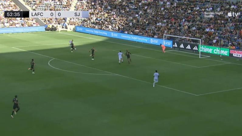 Earthquakes vencem LAFC por 1-0 com gol de Bouda