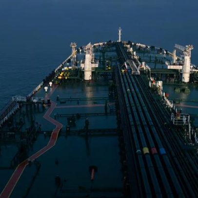 Irã avisa fechamento de Hormuz a navios e aumenta incerteza sobre acordo