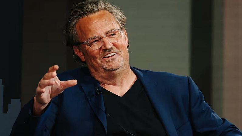 Família de Matthew Perry faz apelo por justiça em relato emocionante