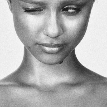 i-D lança vertical de beleza dedicada e zine