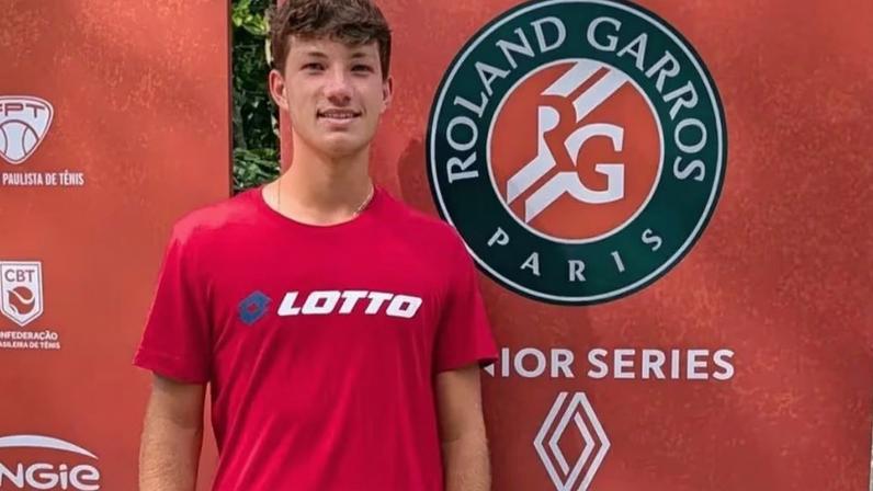 Victor Pignaton disputa Roland Garros Júnior Series em busca do Grand Slam
