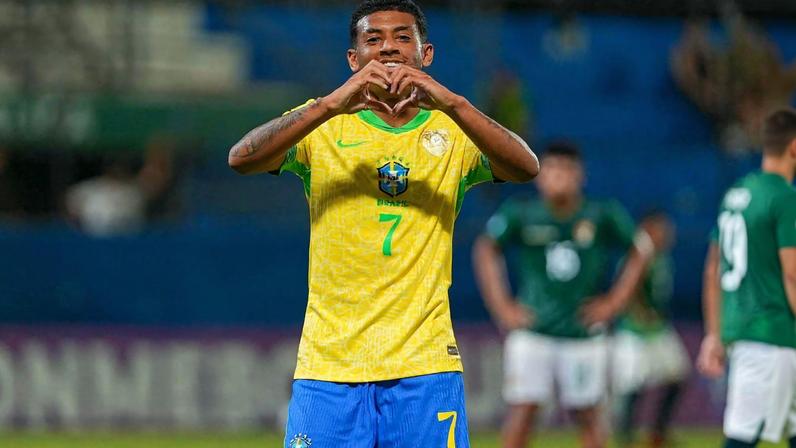 Hat-trick pela seleção coloca joia em evidência; saiba quem é