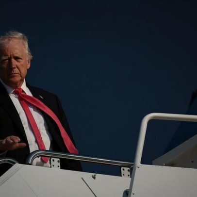 Trump afirma que Irã concordou em entregar reservas de urânio enriquecido