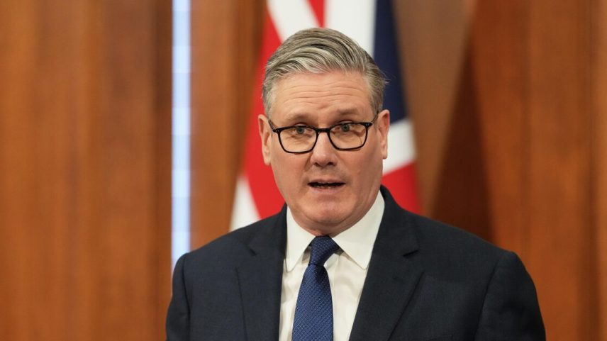 Primeiro-ministro do Reino Unido, Keir Starmer, criticou o presidente Trump, dizendo estar “farto” do presidente dos Estados Unidos, Donald Trump, e do presidente russo, Vladimir Putin, por terem provocado o aumento do preço da energia.