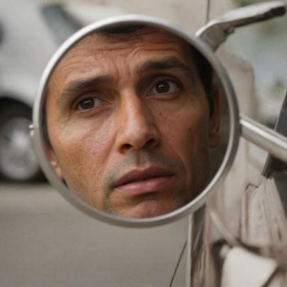 Roberto Carlos, 85, é retratado como romântico em acervo do Estadão