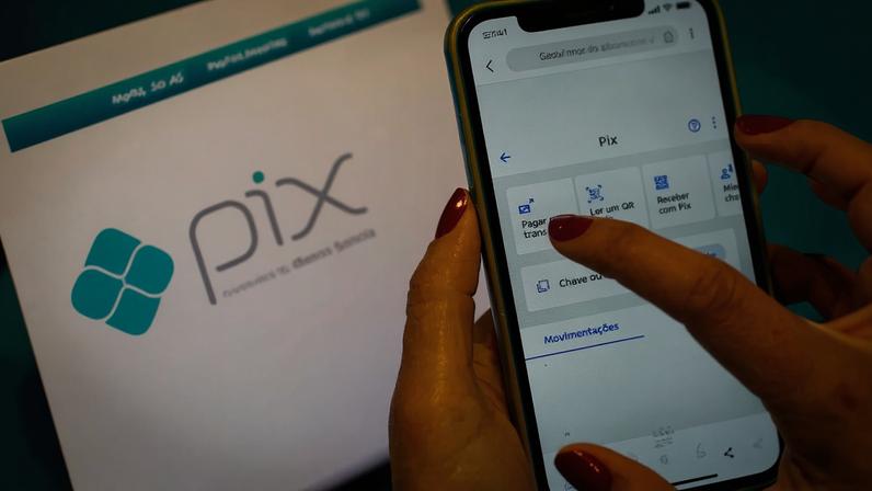 Vazamentos de números de telefones, CPFs e e-mails veio de uso do Pix