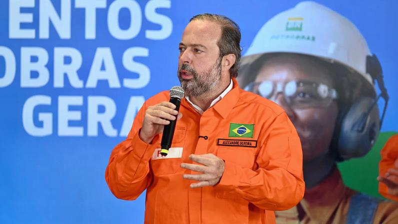 Silveira disse que governo agiu rápido para proteger população dos impactos da guerra