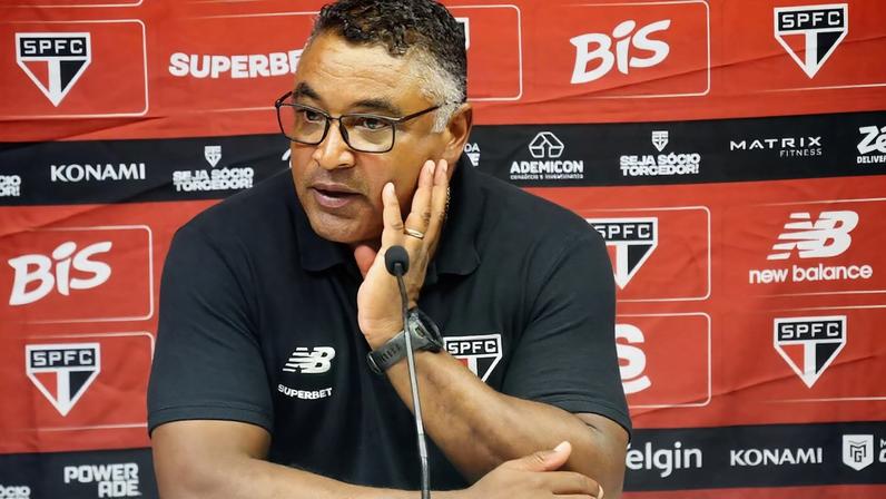 Roger Machado em entrevista coletiva pelo São Paulo (Foto: Donaldo Hadlich/Código 19/Folhapress)