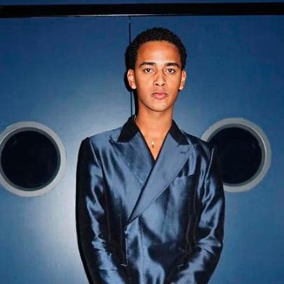 João Pedro Oliveira brilha com look grifado no LA Brazilian Film Festival
