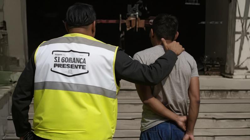 Agentes fizeram um cerco na região e conseguiram localizar o criminoso