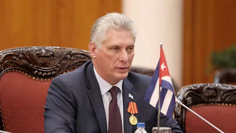 Miguel Díaz-Canel afirma que país ‘deve se preparar’ para eventual conflito, chama política norte-americana contra a ilha de “genocida” e elogia o governo brasileiro