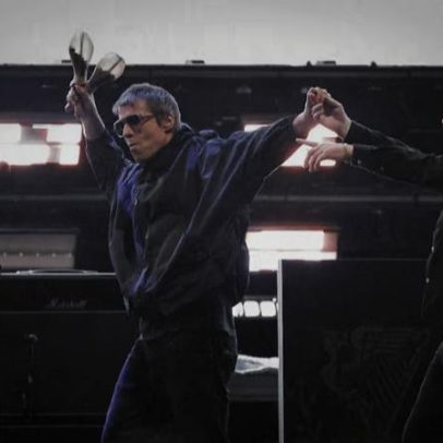 Phil Collins, Oasis, Billy Idol e outros entram no Hall da Fama do Rock