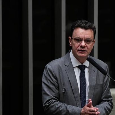 Câmara decide futuro ministro do TCU em meio à indefinição na oposição