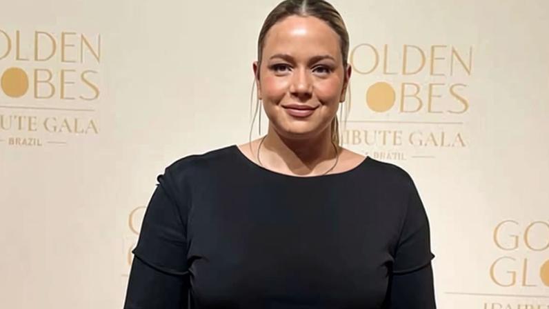 Leandra Leal é flagrada passeando com o caçula em museu