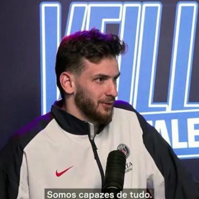 Kvaratskhelia revela motivação extra antes de duelo com o Bayern