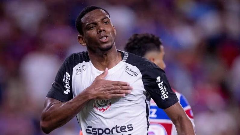 Milan encerra negociação pela compra de André, do Corinthians
