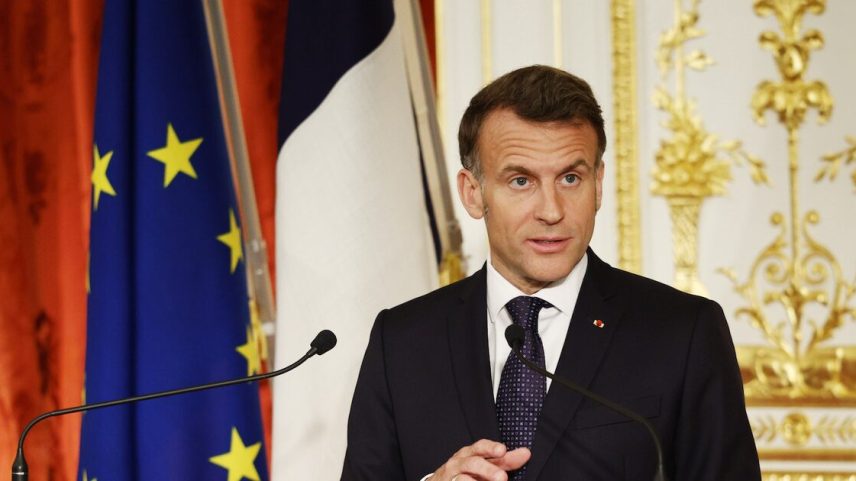 Macron propõe união de potências médias para frear domínio da China e dos EUA