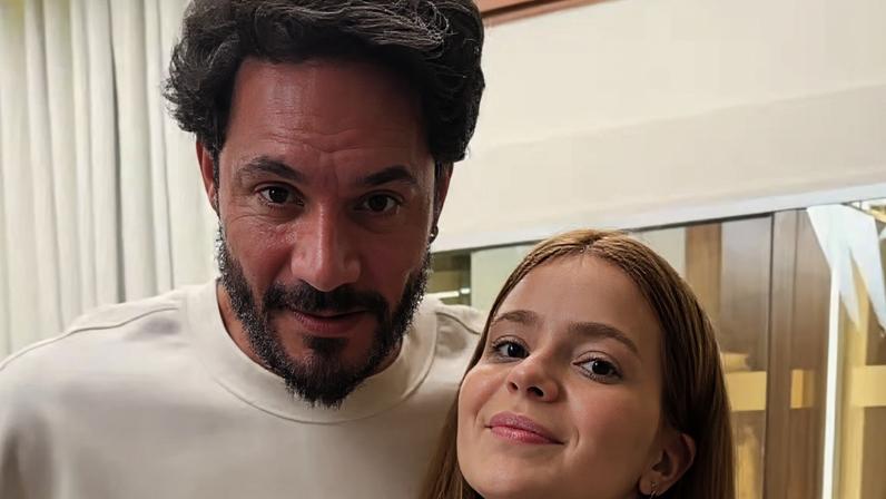 Eliezer e Viih divulgam foto do caçula com dente quebado