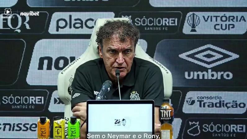 Cuca lamenta terceiro amarelo de Neymar: poderia não ter levado