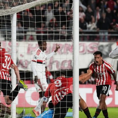 Flamengo empata com Estudiantes e deixa escapar 100% na Libertadores