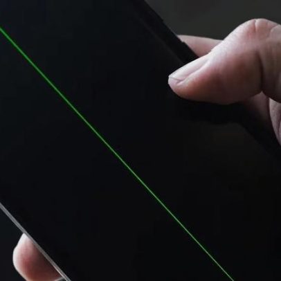 Linha verde na tela de celular Samsung: causas e soluções