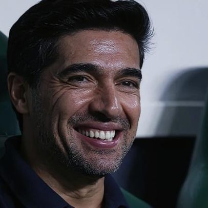 Abel critica Palmeiras pela falta de seriedade e chance perdida de vaga