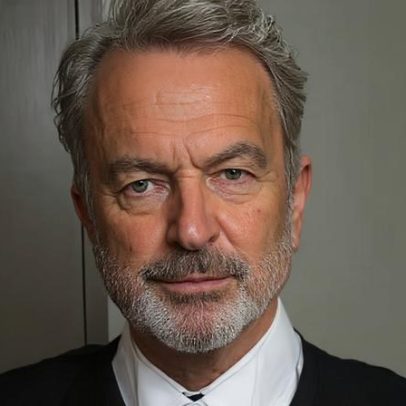 Sam Neill anuncia cura de câncer após cinco anos com tratamento experimental