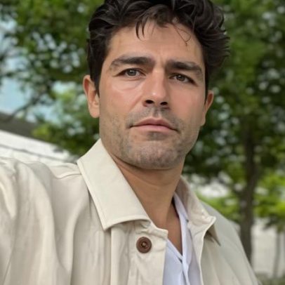 Adrian Grenier não participa de O Diabo Veste Prada 2 por falta de tempo