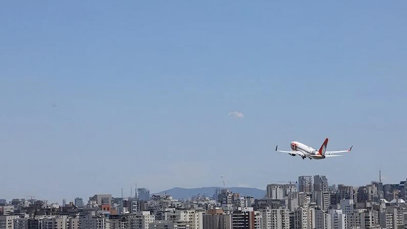 No caso do consumidor, a tendência é que o reajuste afete os preços das passagens