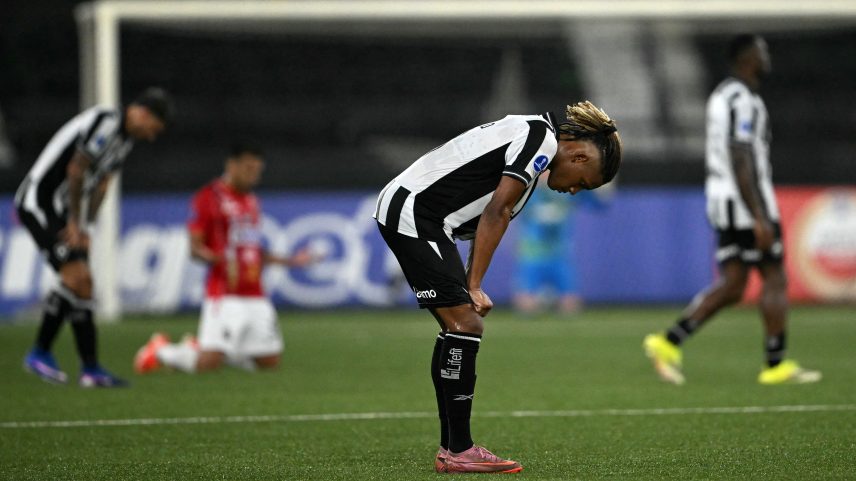 Botafogo x Caracas — Foto: MAURO PIMENTEL / AFP