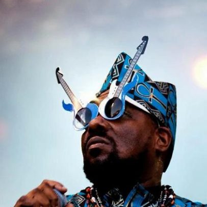 Bambaataa, ex-líder de gangue e pioneiro do hip hop, legado manchado