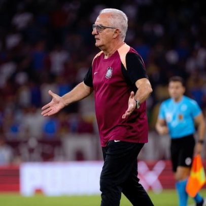 Dorival erra estratégia, pressão aumenta e Corinthians terá sequência decisiva