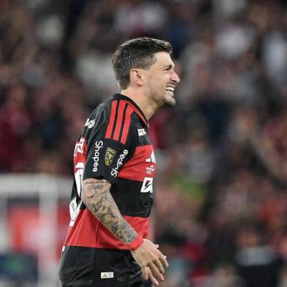 Arrascaeta vira estrangeiro com mais jogos pelo Flamengo e celebra vitória